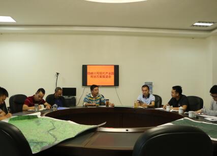 農業CEO平臺運營總監肖川江率隊赴隱峰鎮開展實地調研